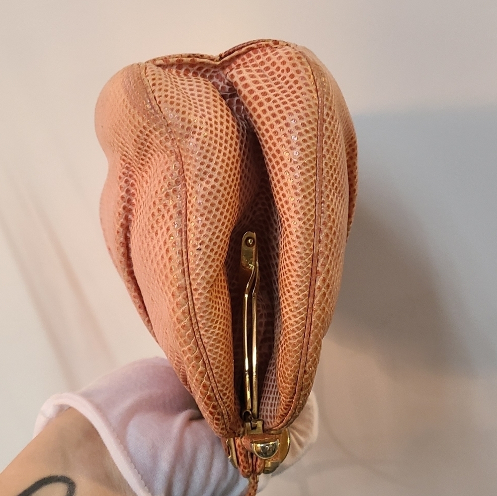 Judith Leiber Karuna Lizard Clutch/Crossbody - Picture 11 of 16
